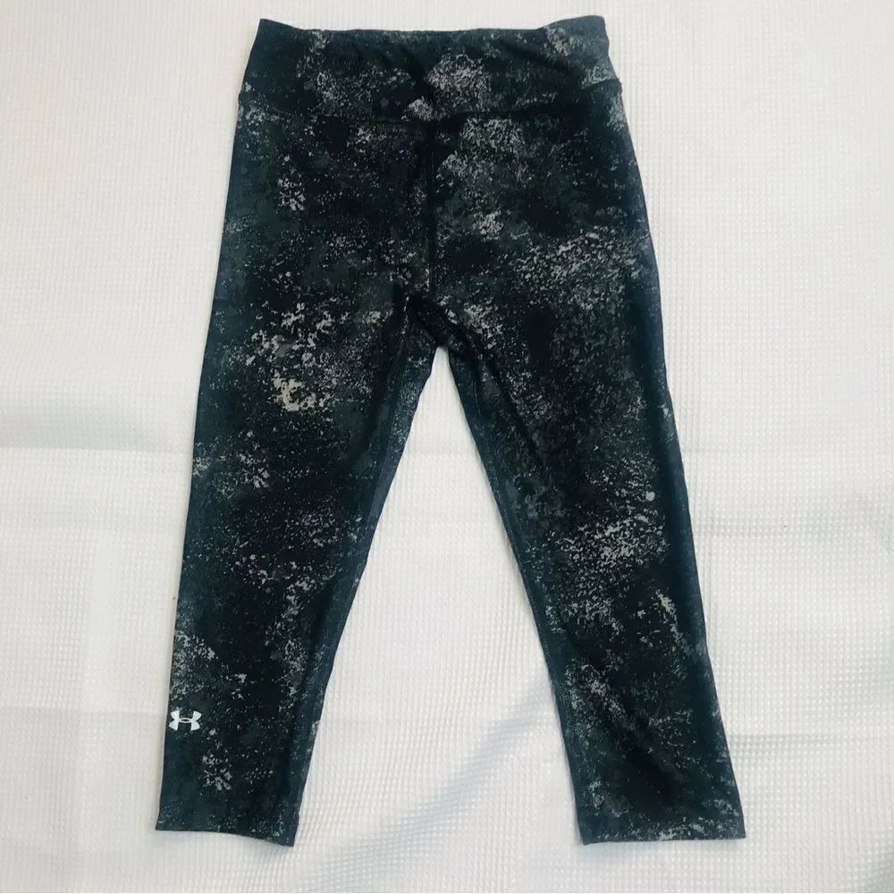 Under armor leggings size small